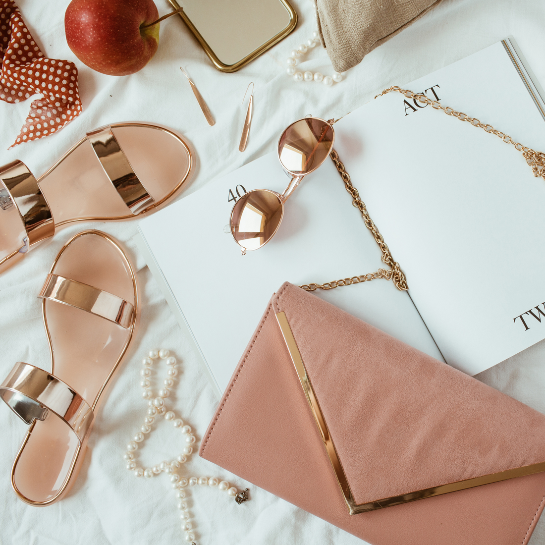 6 Practical Ways to Accessorise To Flatter Your Body When You're Short Stature