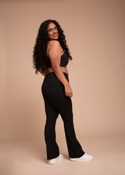 MIRA Flared Leggings (Black, Extra Petite)