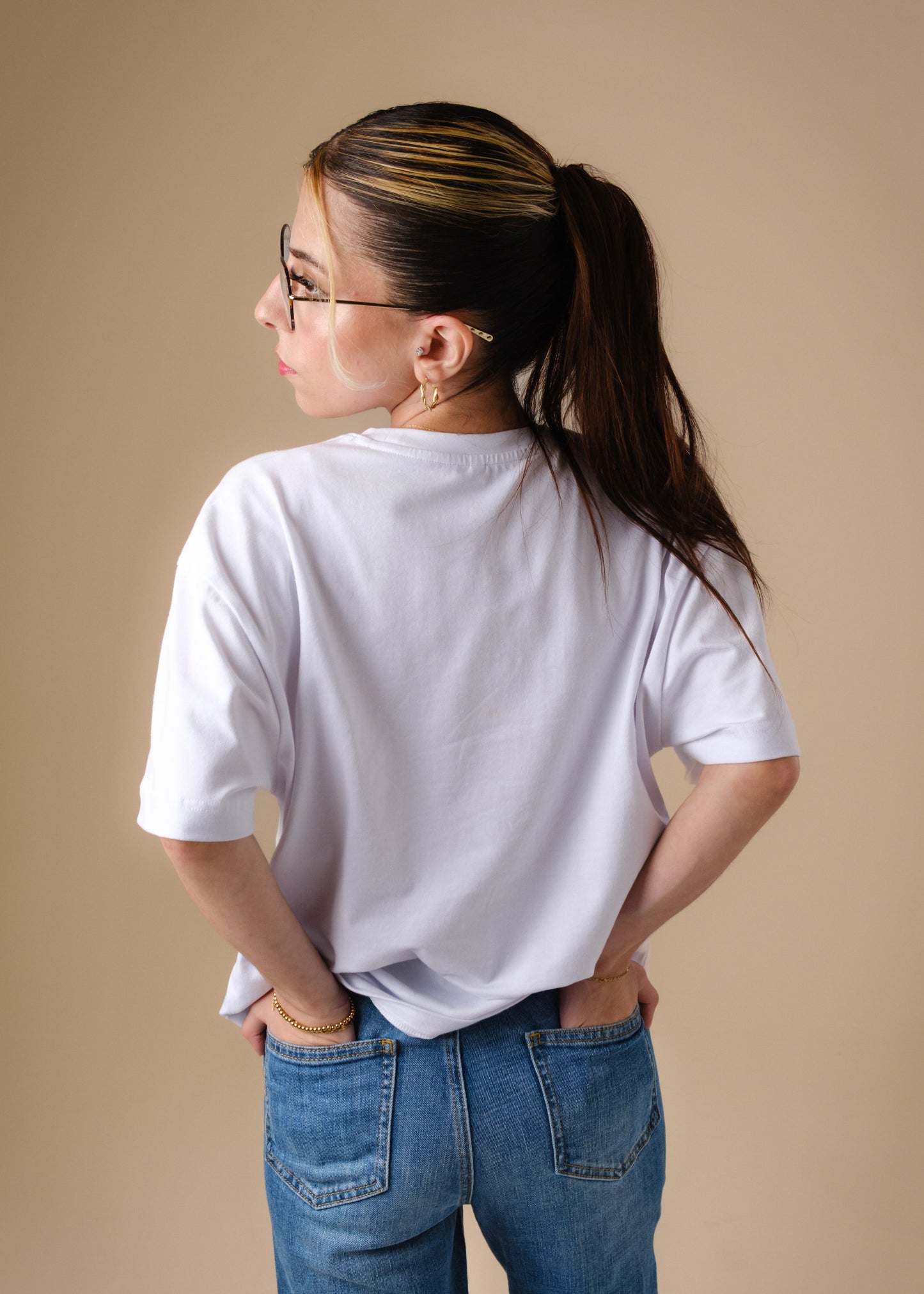 Boyfriend Fit White CLIO T-Shirt [Pre-Order]