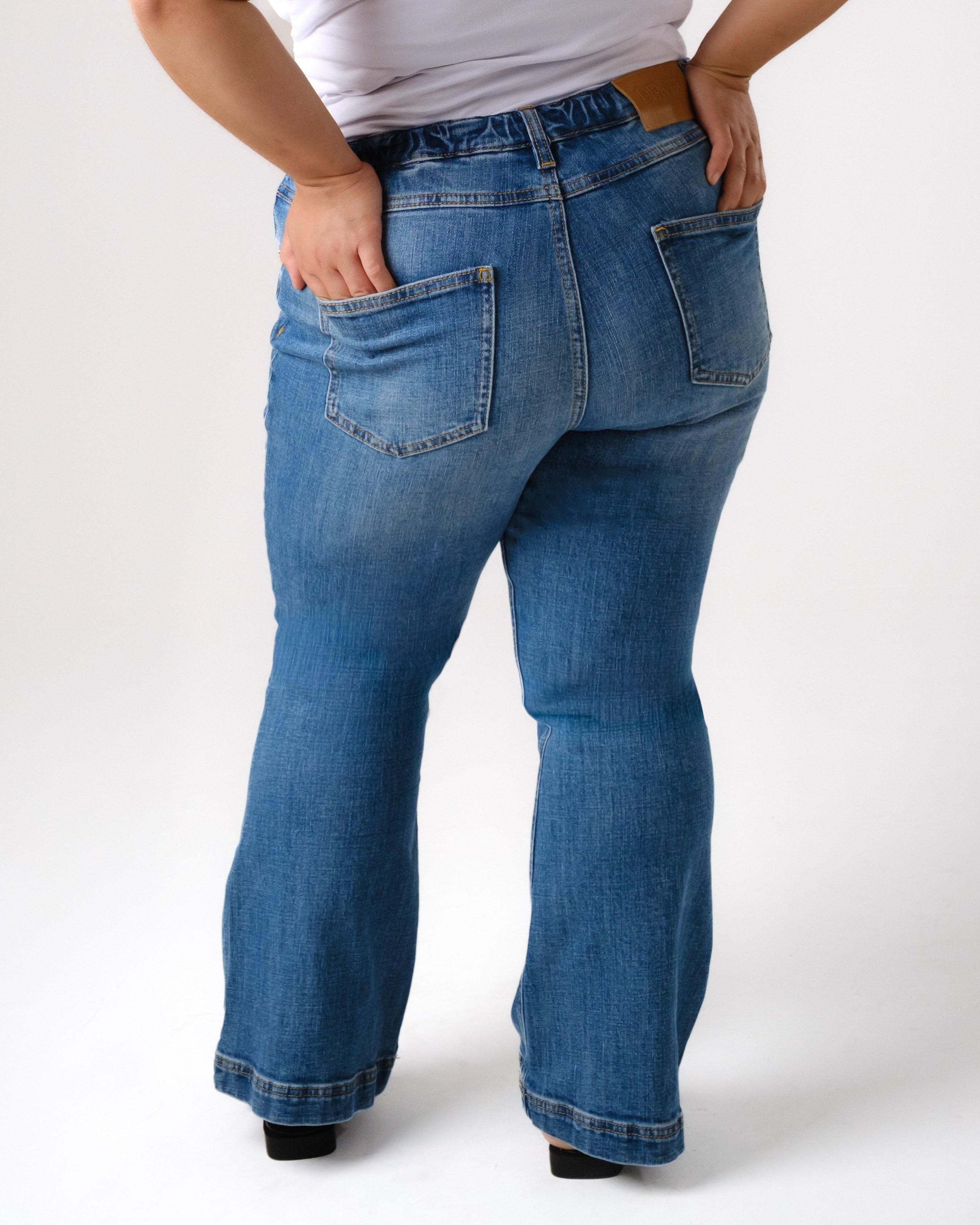 a person in blue jeans