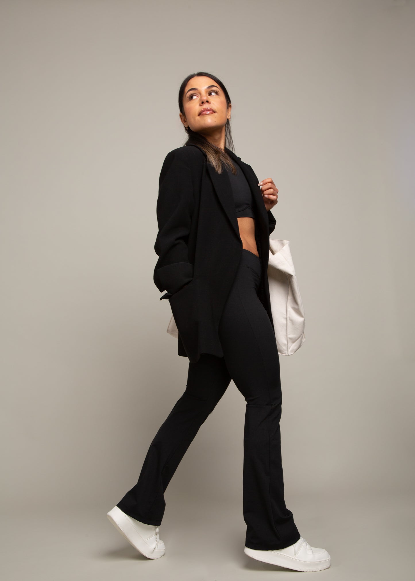 Sculpting Butter-Soft MIRA Flared Leggings